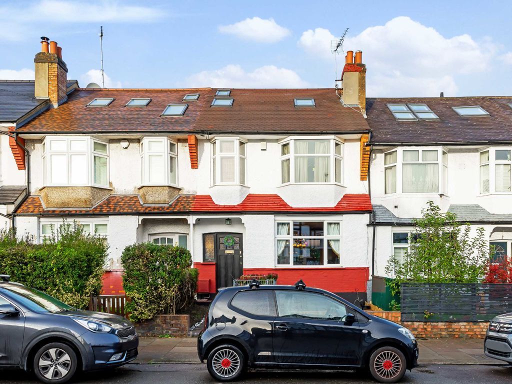 4 bed terraced house for sale in Crescent Rise, London N22, £1,300,000