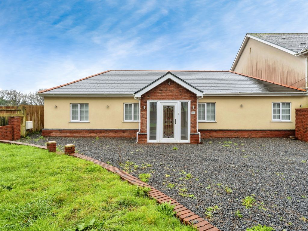 New home, 4 bed bungalow for sale in Sandy Road, Llanelli, Sandy Road, Llanelli SA15, £425,000