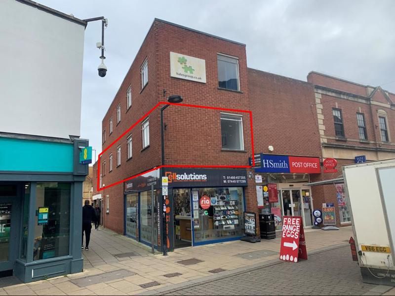 Office to let in First Floor, 119 High Street, Huntingdon, Cambridgeshire PE29, £6,500 pa