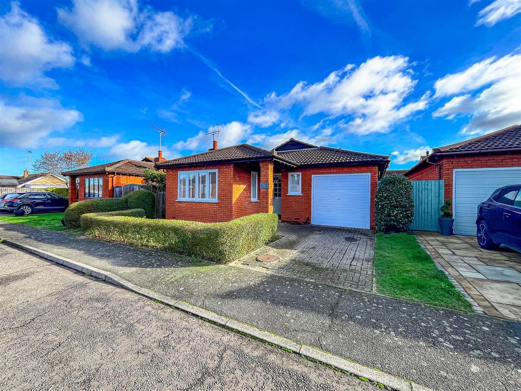 2 bed detached bungalow for sale in Austral Way, Althorne, Chelmsford CM3, £379,995