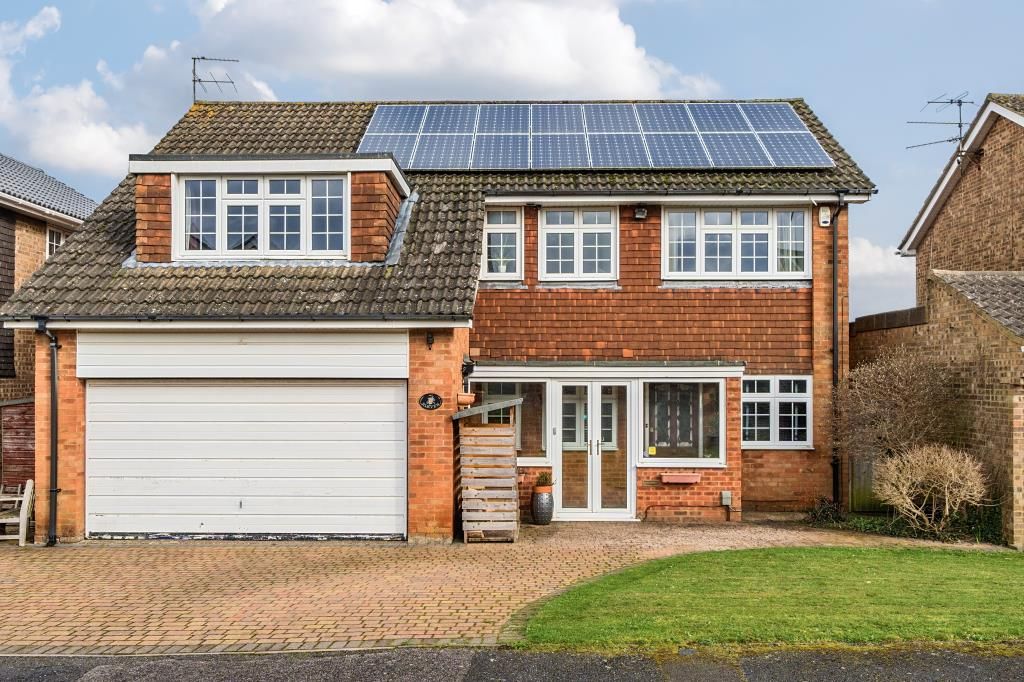 4 bed detached house for sale in Chesham, Buckinghamshire HP5, £900,000