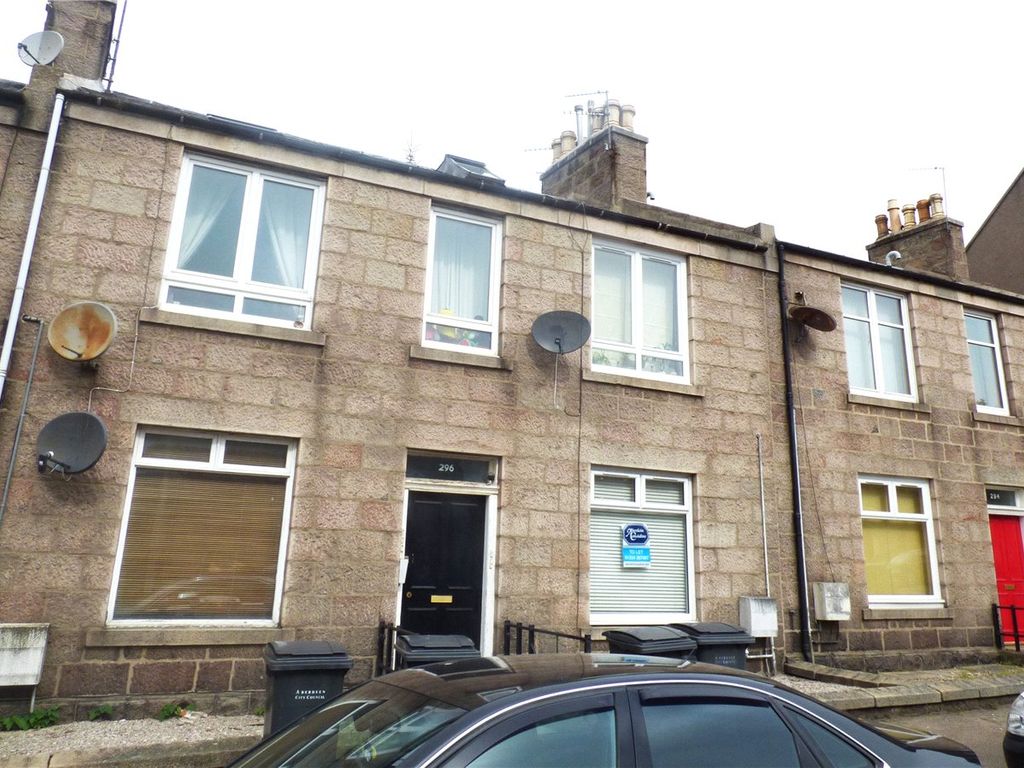 1 bed flat to rent in 296 Hardgate, Ground Floor Right, Aberdeen AB10, £525 pcm