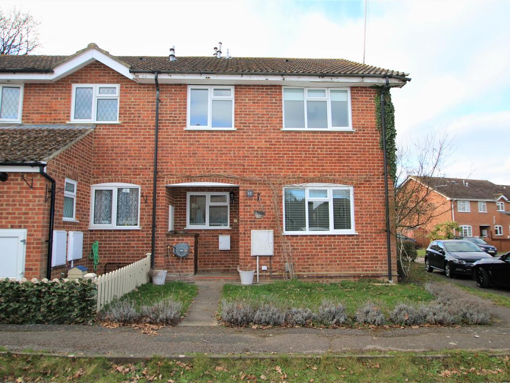 2 bed end terrace house for sale in Kingcup Drive, Bisley, Woking GU24, £330,000