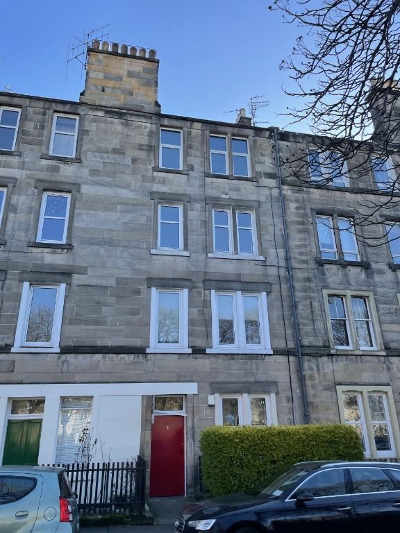 Room to rent in Murieston Terrace, Edinburgh EH11, £725 pcm