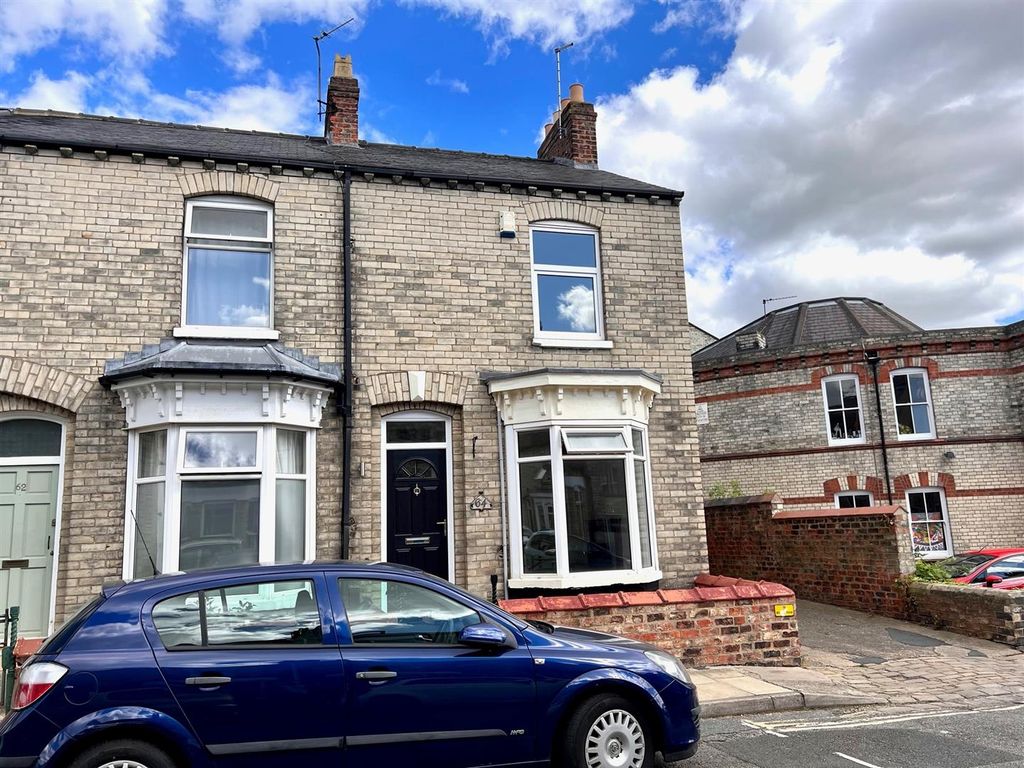 2 bed terraced house to rent in Nunmill Street, York YO23, £1,300 pcm