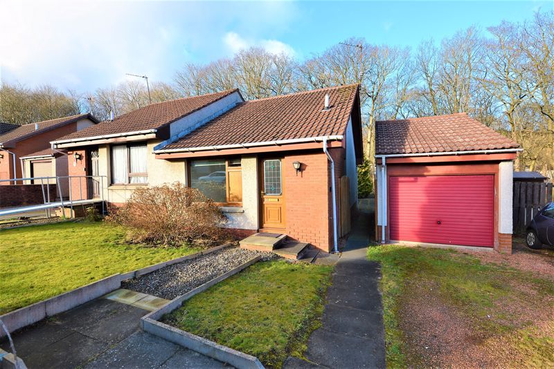1 bed semi-detached bungalow for sale in Beaufort Crescent, Kirkcaldy KY2, £99,995