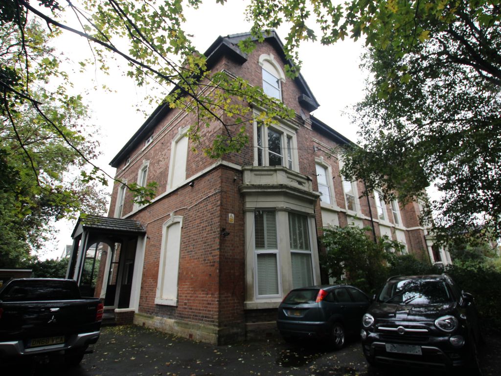 2 bed flat to rent in Charlesville, Oxton, Birkenhead CH43, £750 pcm