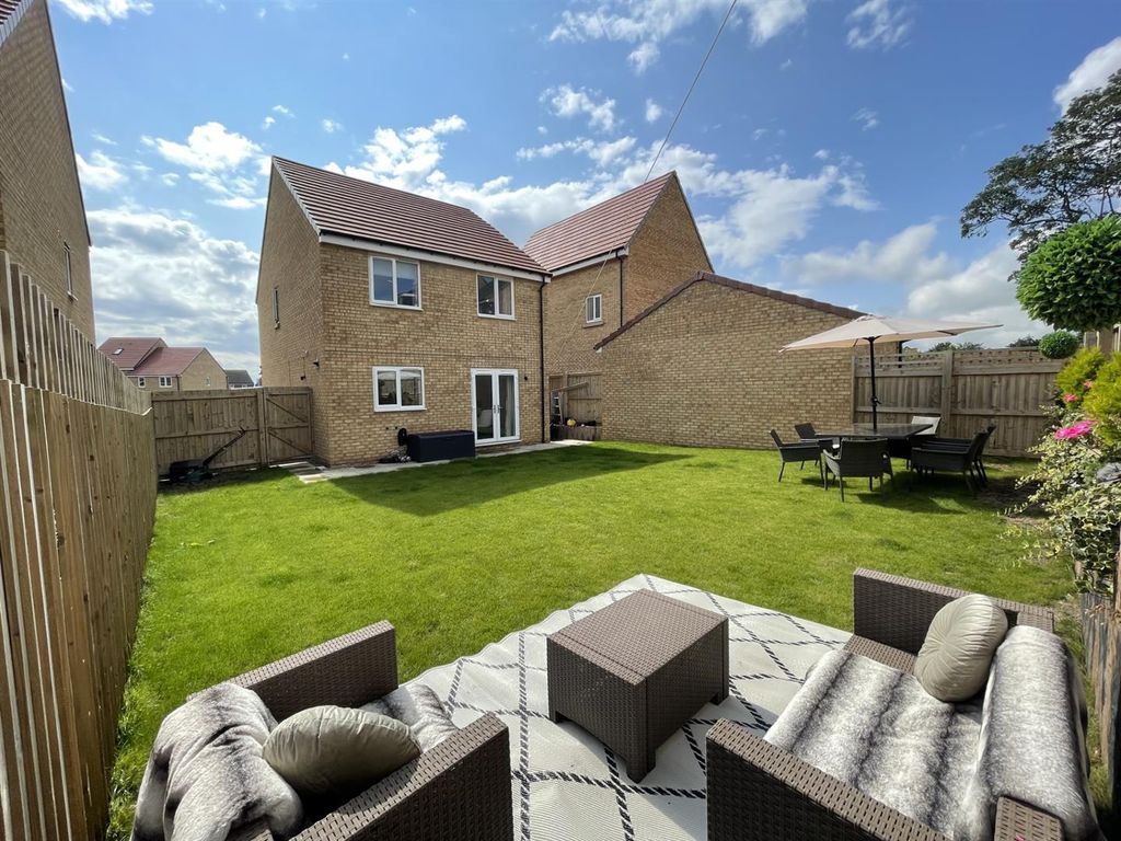 4 bed property for sale in Shield Way, Eastfield, Scarborough YO11, £210,000