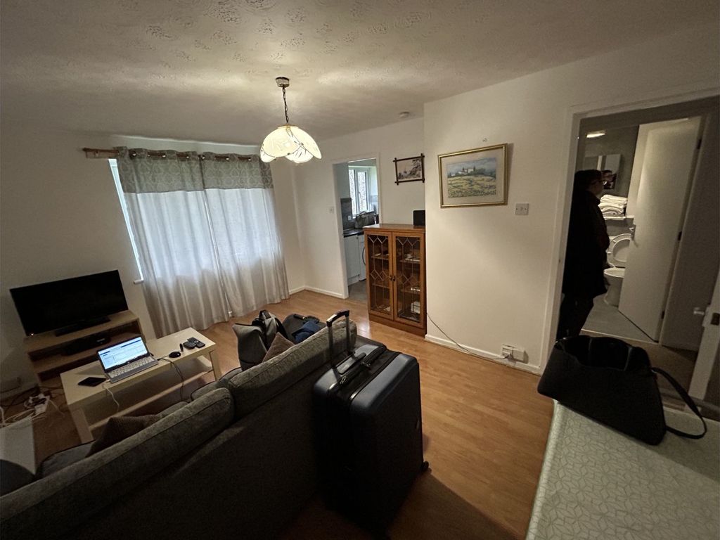 2 bed flat for sale in Badby Close, Manchester M4, £160,000