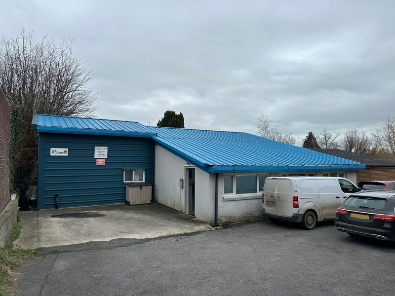 Industrial to let in The Barrett Gallery, Percy Road, Yeovil, Somerset BA21, £9,000 pa