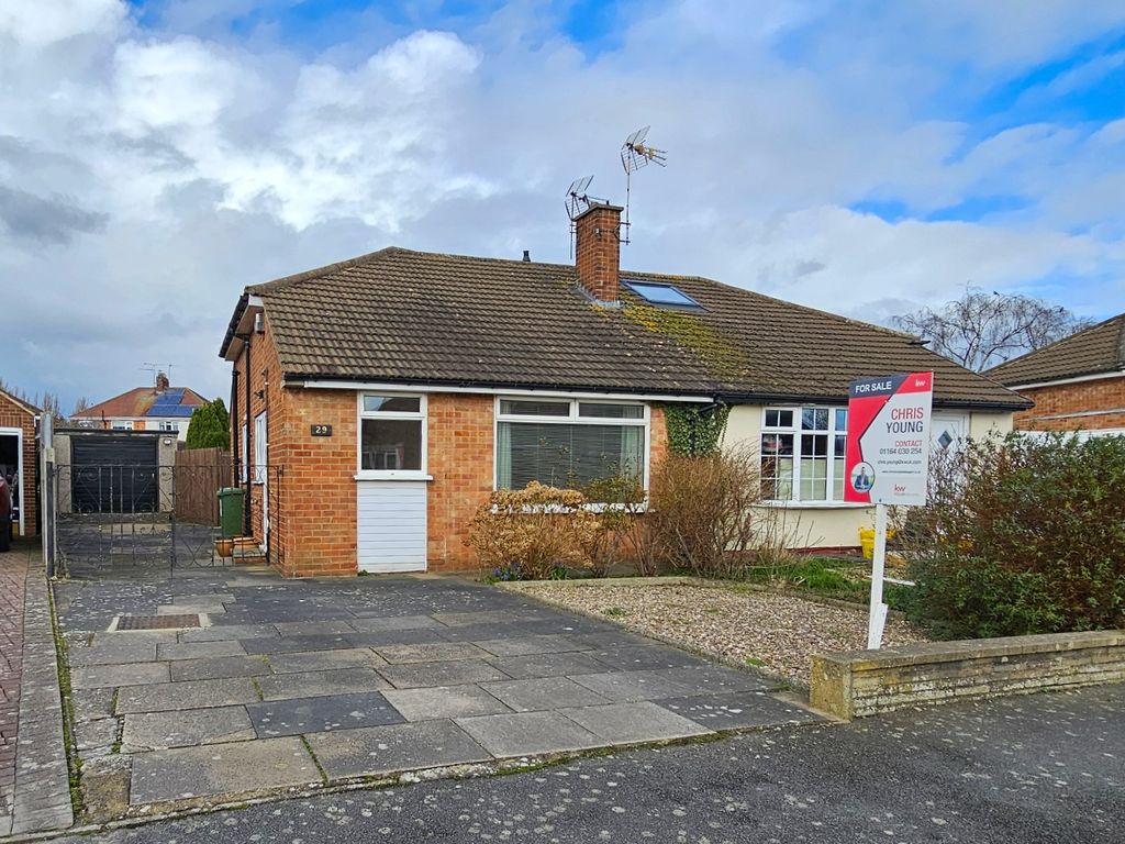 2 bed bungalow for sale in Lowland Avenue, Leicester Forest East, Leicester LE3, £240,000