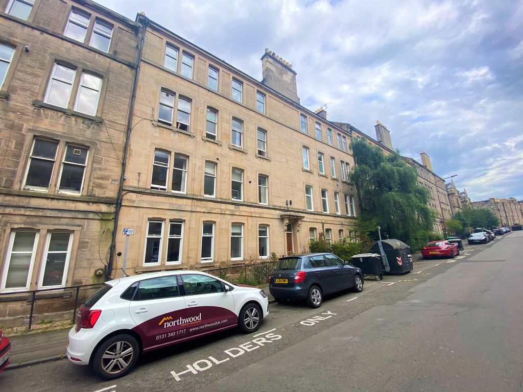 2 bed flat to rent in Dean Park Street, Stockbridge, Edinburgh EH4, £1,250 pcm