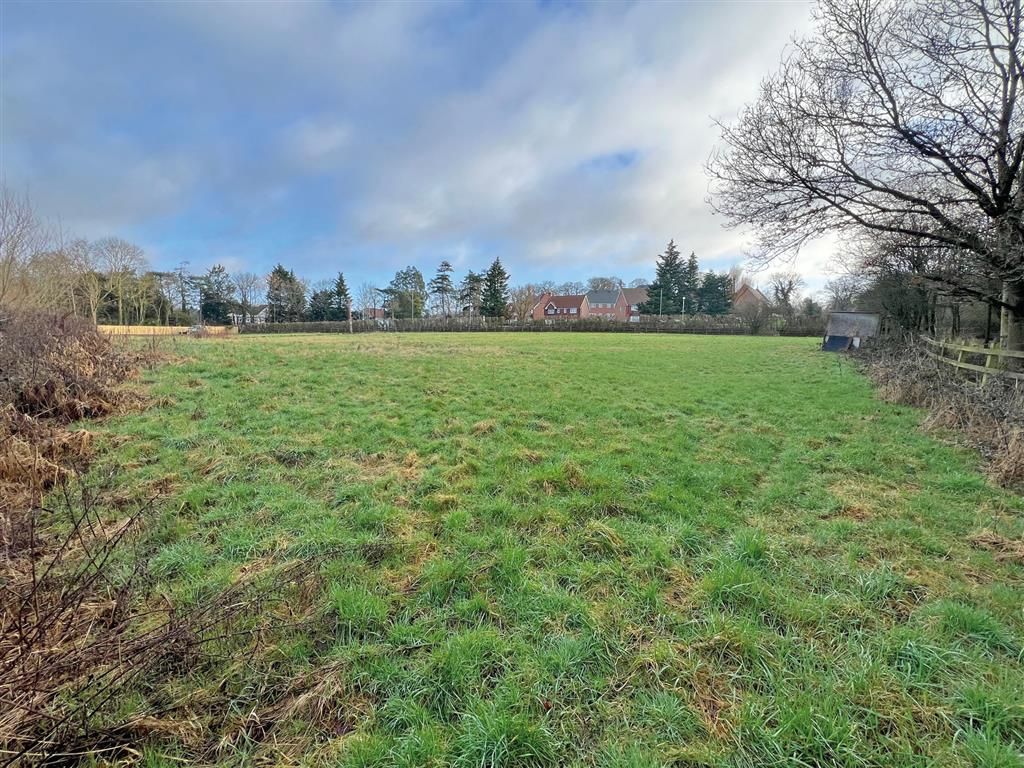 Land for sale in (East Entrance), Stoke D'abernon, Cobham KT11, £490,000