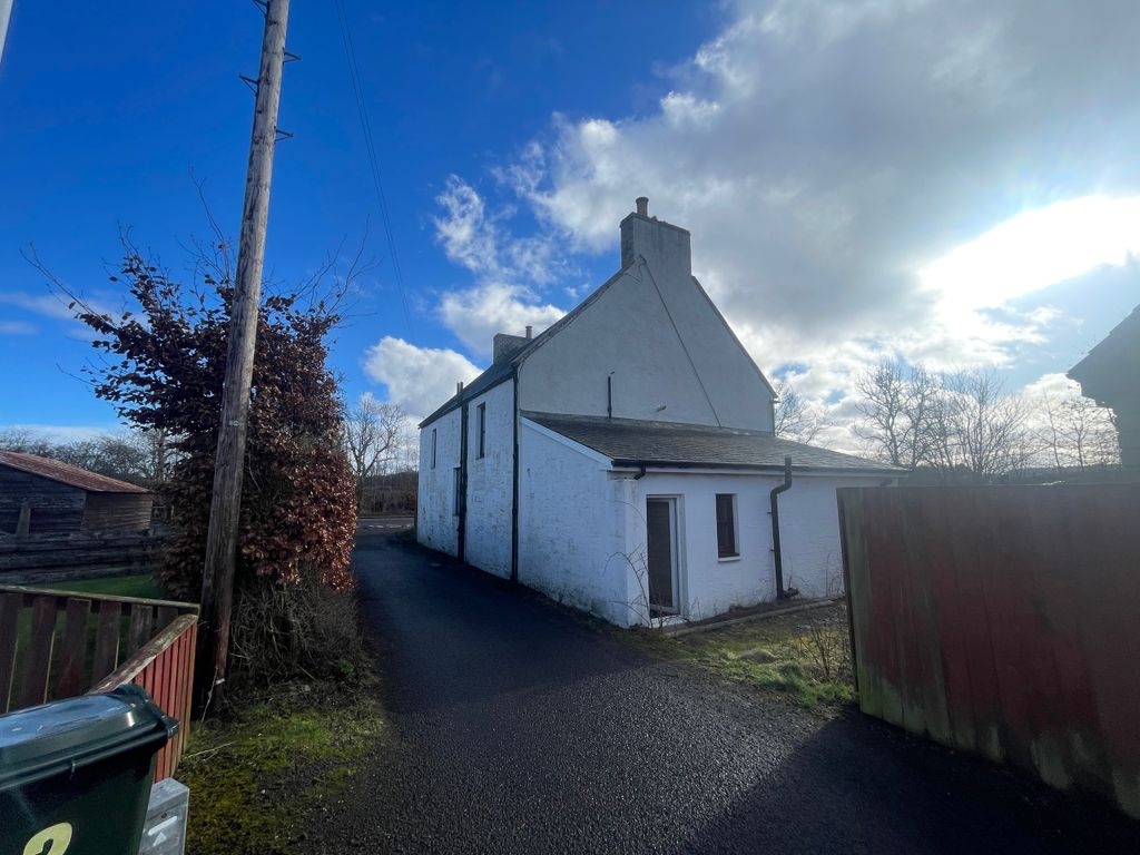 6 bed detached house for sale in Burnbank House, Main Road, Guildtown, Perth, Perthshire PH2, £230,000