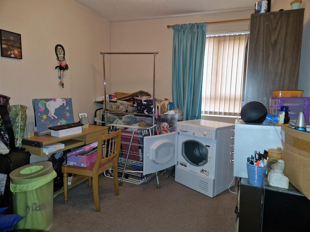 2 bed flat for sale in Weston Lodge, Bristol Road Lower, Weston-Super-Mare BS23, £140,000