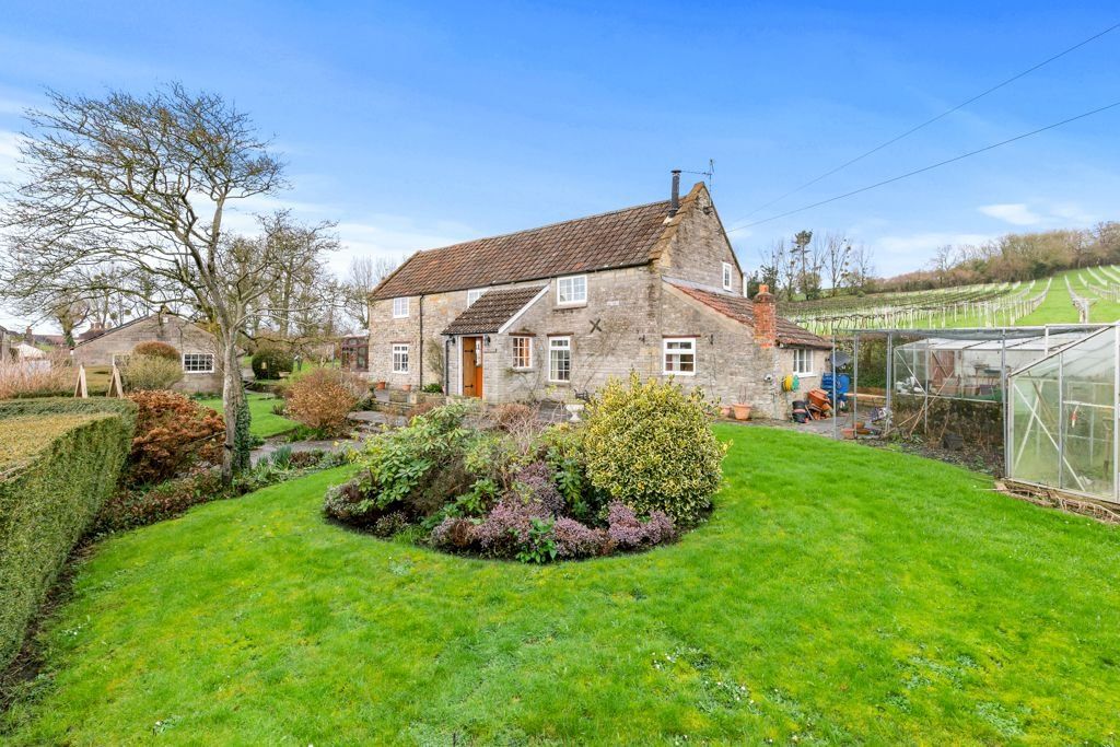 3 bed detached house for sale in Wraxall, Somerset BA4, £675,000