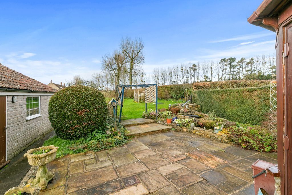 3 bed detached house for sale in Wraxall, Somerset BA4, £675,000