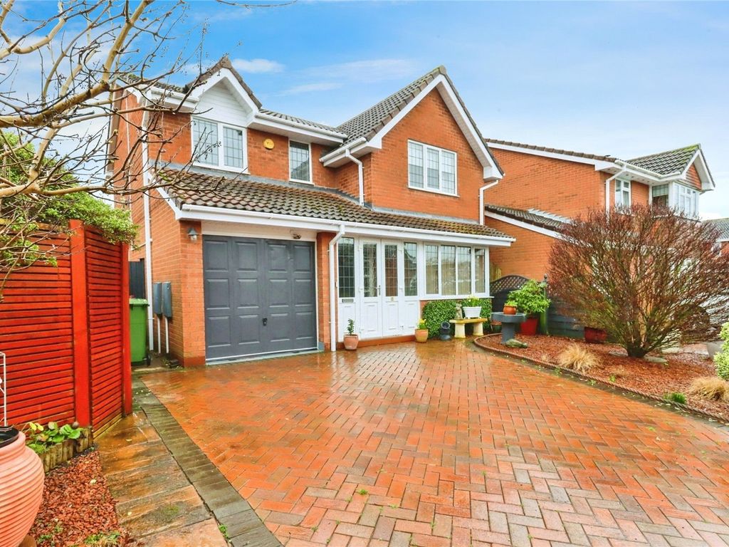 4 bed detached house for sale in Crowdale Road, Telford, Shropshire TF5, £360,000