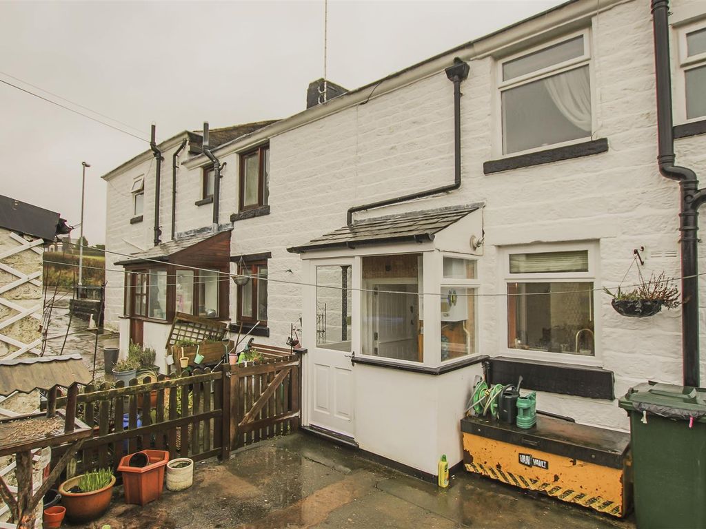 3 bed cottage for sale in Red Bank, Bury BL9, £325,000