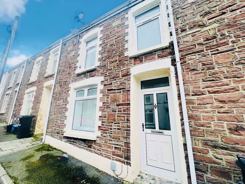 3 bed terraced house to rent in Glendower Street, Dowlais, Merthyr Tydfil CF48, £850 pcm