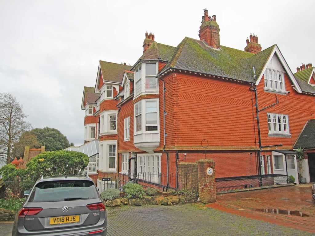 2 bed flat for sale in Bolsover Road, Eastbourne BN20, £285,000
