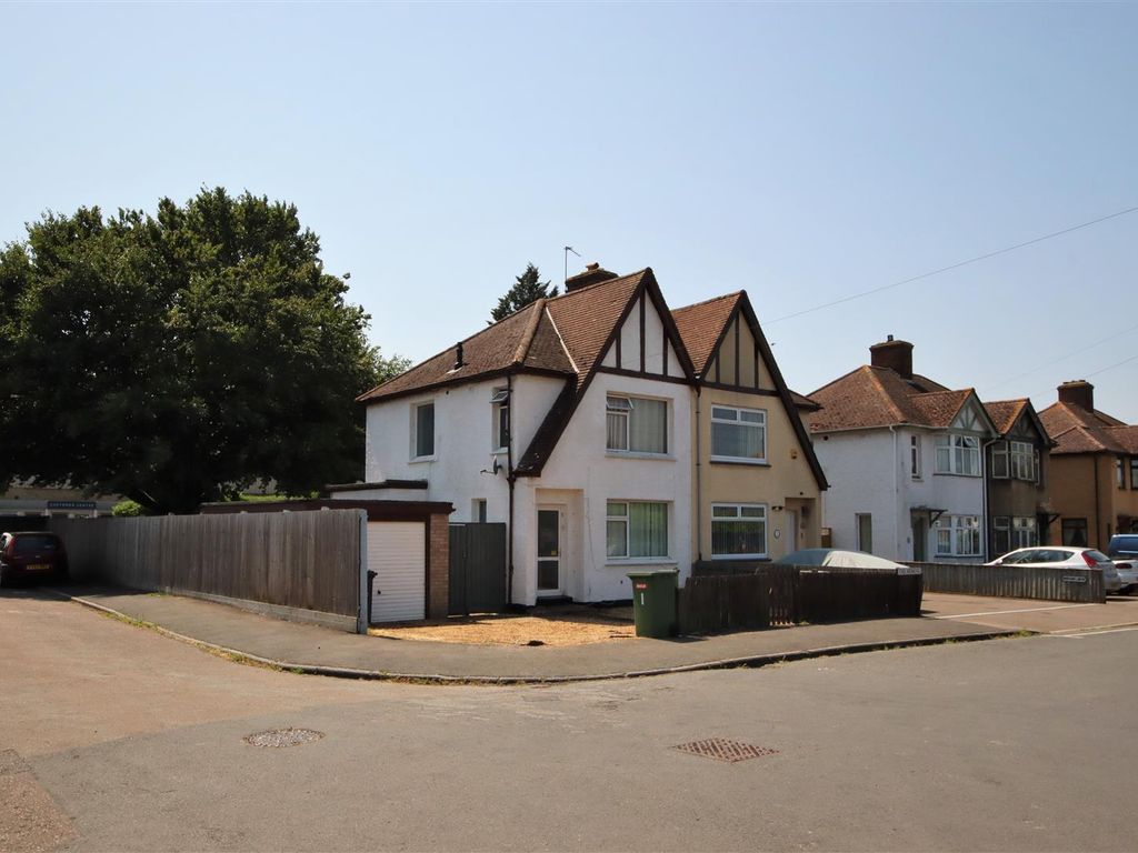 2 bed semi-detached house for sale in The Homing, Cambridge CB5, £399,995