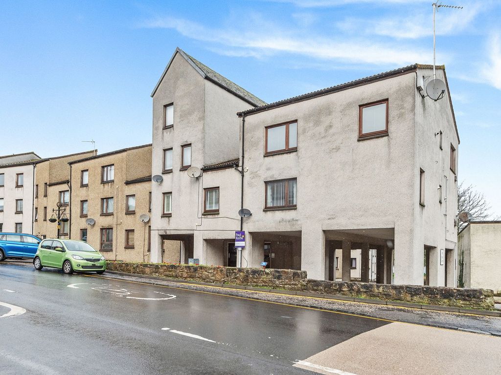 2 bed flat for sale in High Street, Linlithgow EH49, £158,000