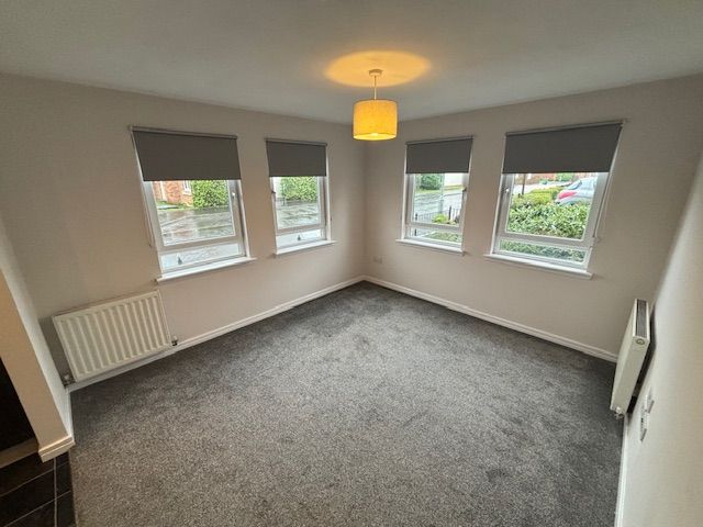 1 bed flat to rent in John Muir Way, Motherwell ML1, £650 pcm