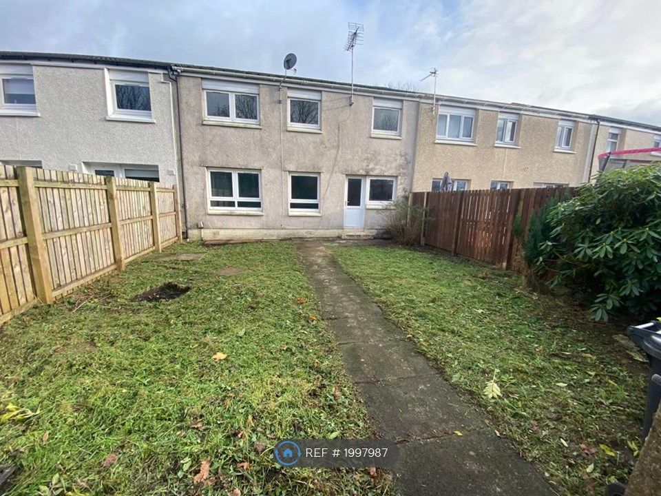 3 bed terraced house to rent in Shiel Place, Irvine KA12, £650 pcm
