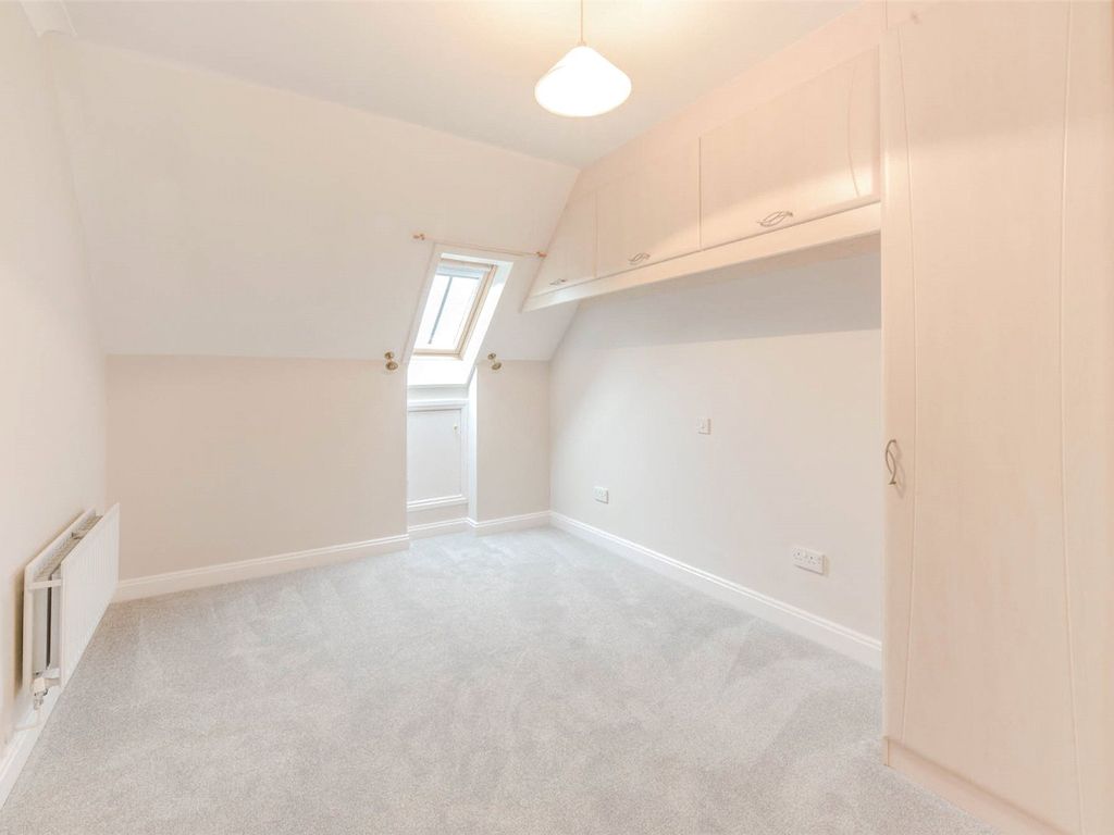 3 bed flat to rent in The Atrium, Whincroft Close, Ferndown, Dorset BH22, £1,595 pcm