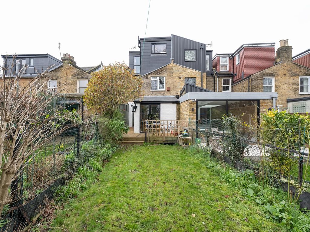 4 bed terraced house for sale in Ridley Road, London E7, £780,000