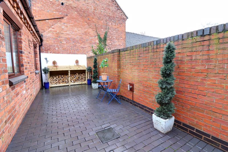 2 bed barn conversion for sale in Bednall Road, Acton Trussell, Stafford ST17, £450,000