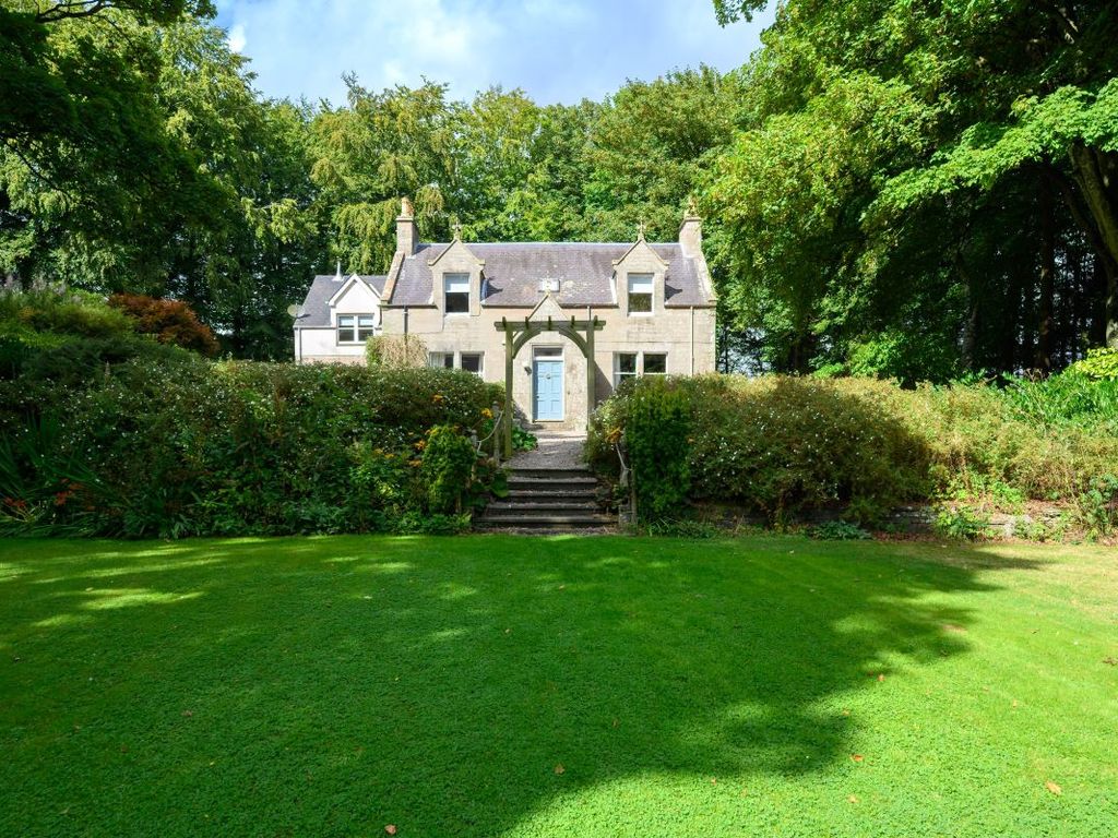 6 bed detached house for sale in Slade House, Carnoustie, Angus DD11, £490,000