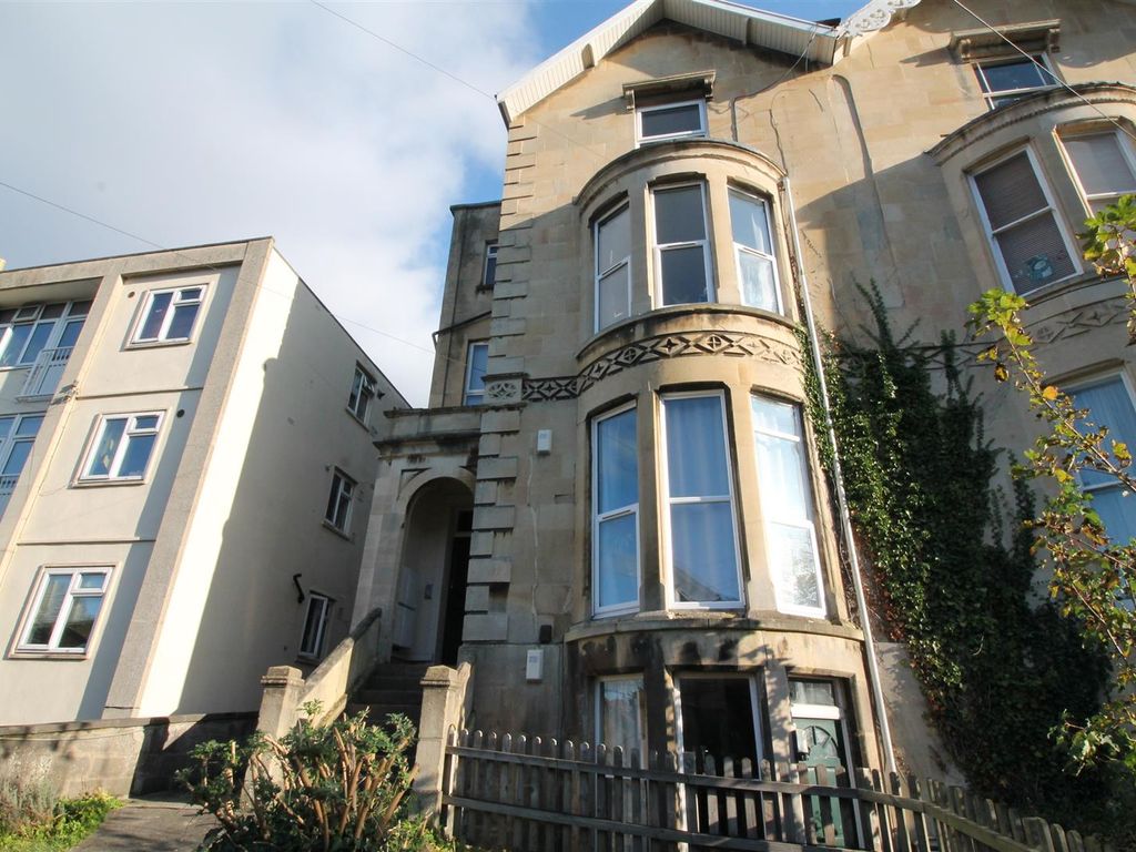 3 bed flat to rent in BPC01585, Cotham Brow, Cotham BS6, £2,550 pcm