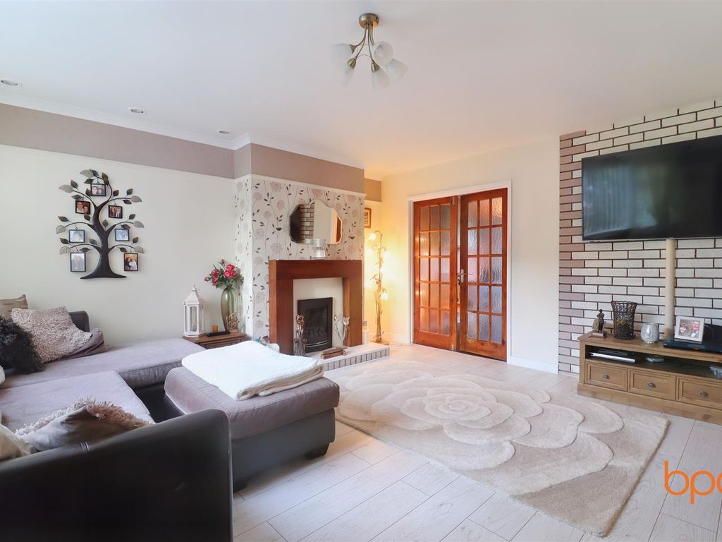 3 bed end terrace house for sale in Goldfinch Way, Bristol BS16, £310,000