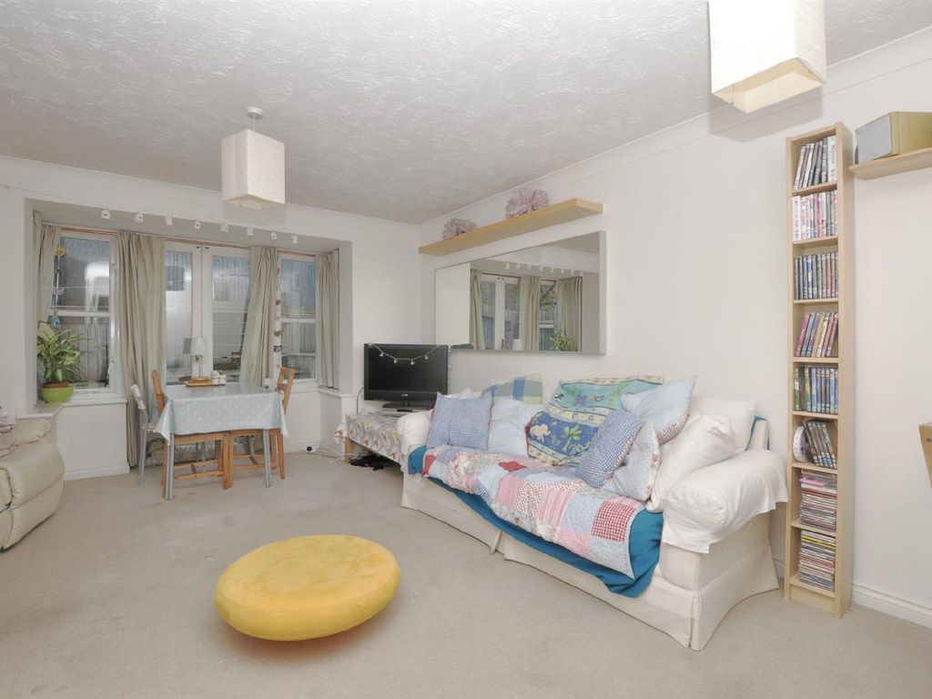 3 bed semi-detached house to rent in Jellicoe Avenue, Stoke Park, Bristol BS16, £2,175 pcm