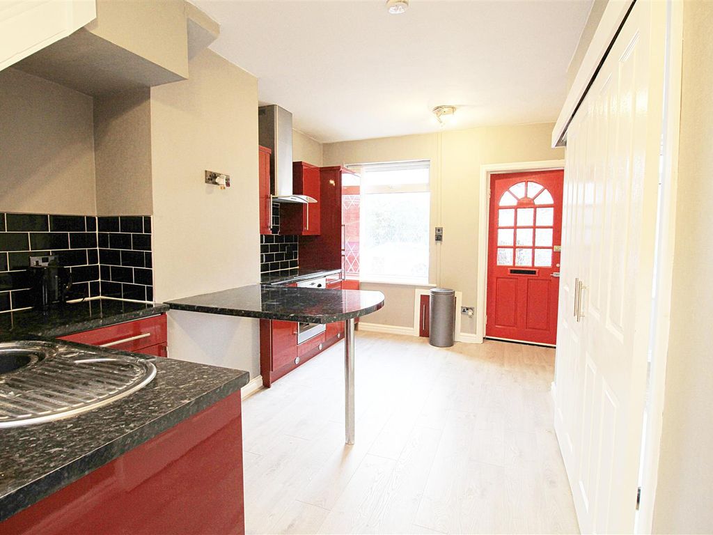 3 bed terraced house to rent in Coronation Street, Denton, Manchester M34, £1,200 pcm