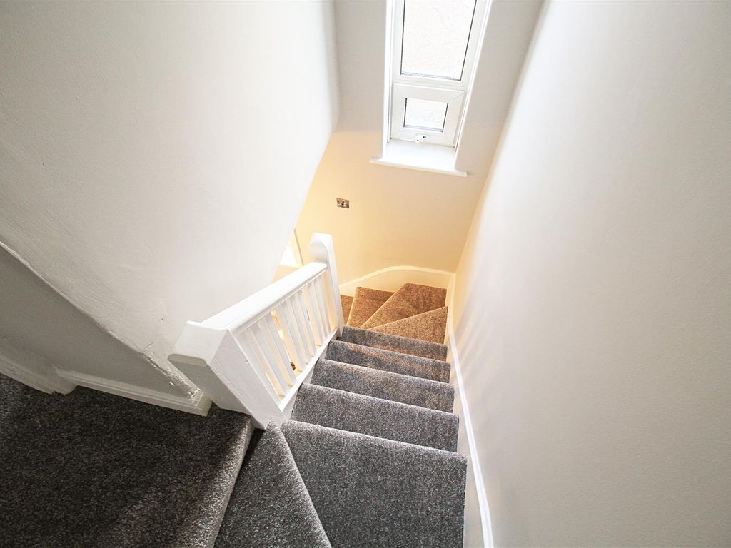 3 bed terraced house to rent in Coronation Street, Denton, Manchester M34, £1,200 pcm