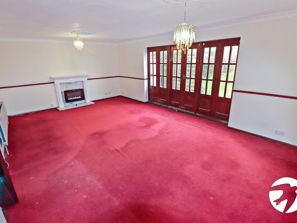4 bed detached house for sale in Brigstock Road, Belvedere DA17, £550,000