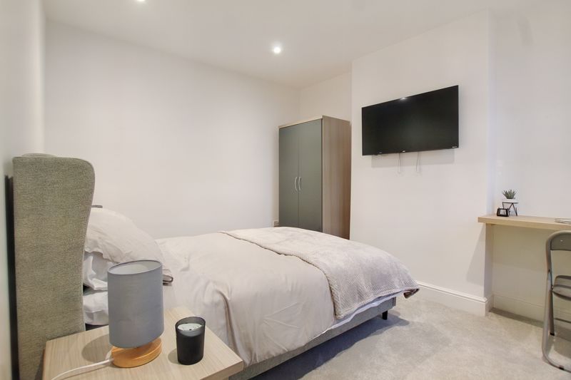 Room to rent in Derby Road, Tredworth, Gloucester GL1, £600 pcm