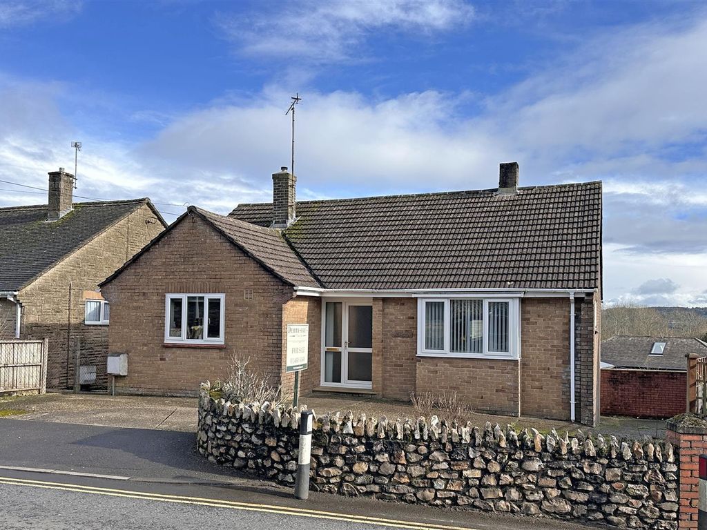 2 bed detached bungalow for sale in Crimchard, Chard TA20, £285,000