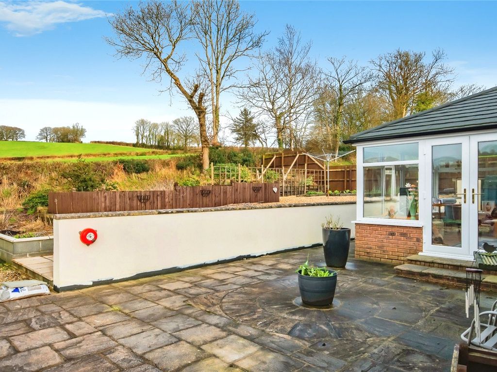 3 bed bungalow for sale in Pencader, Carmarthenshire SA39, £340,000