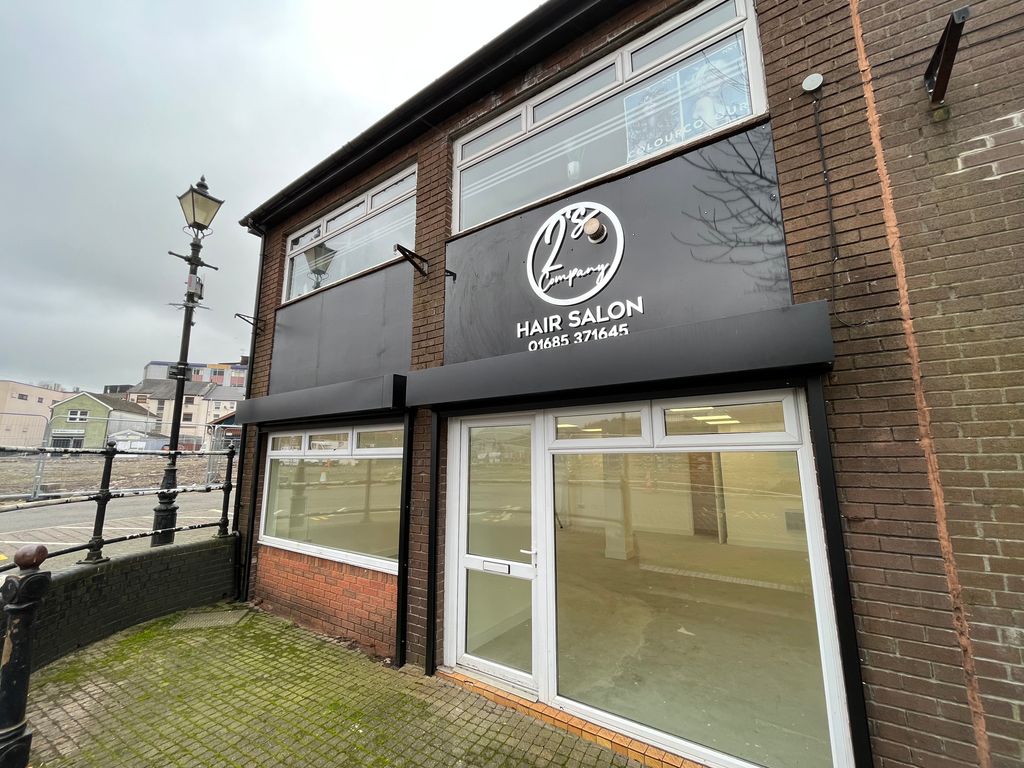 Retail premises to let in Victoria Street, Merthyr Tydfil CF47, £10,000 pa