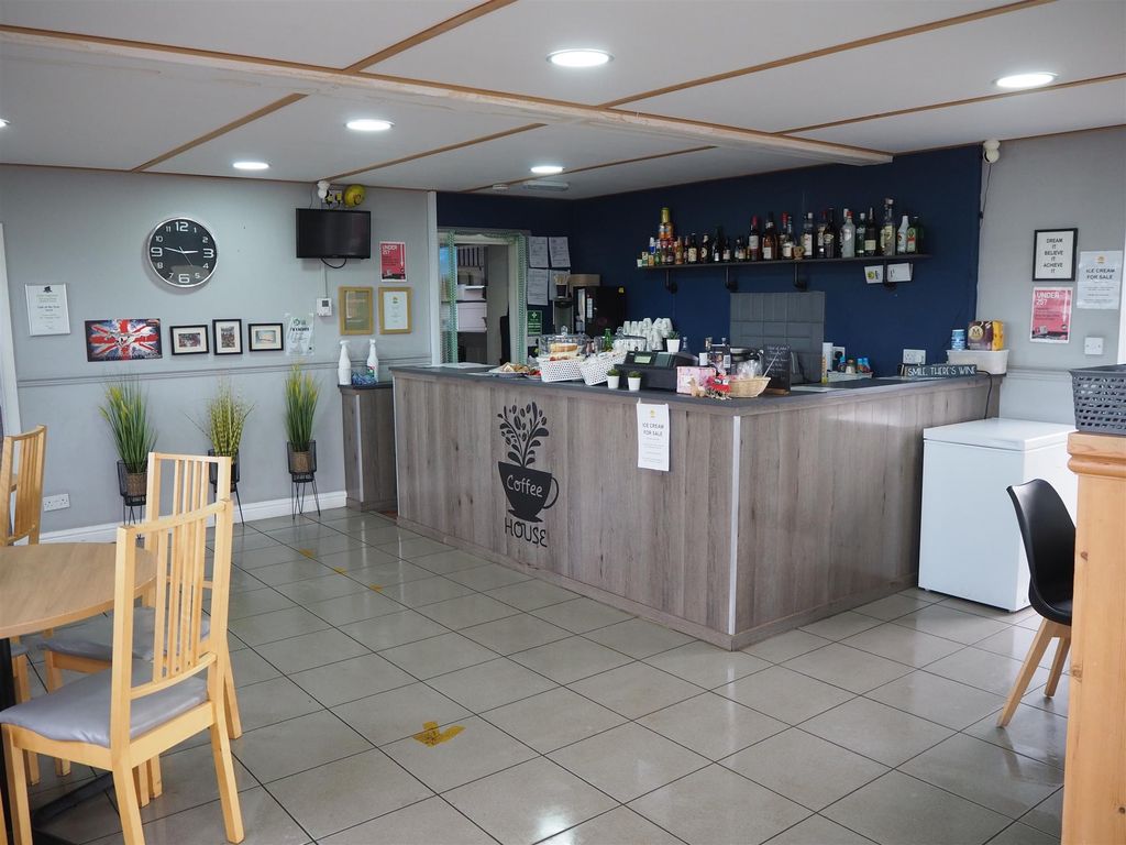 Restaurant for sale in Cafe & Sandwich Bars DN9, Belton, North Lincolnshire, £497,500