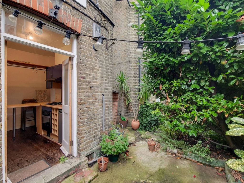 2 bed flat for sale in Liberty Street, Stockwell, London SW9, £524,950