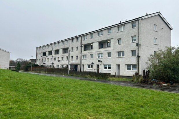 2 bed flat to rent in Vernon Drive, Paisley PA3, £795 pcm