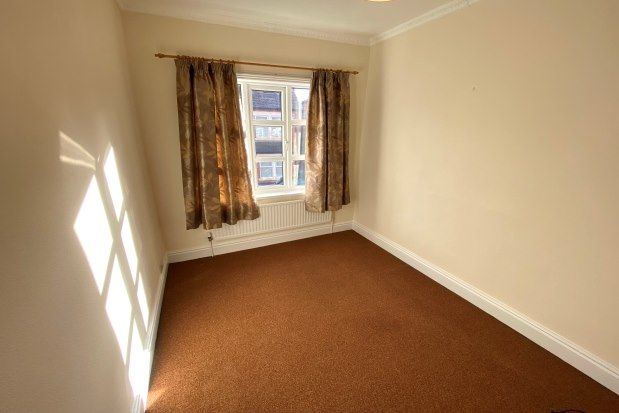 3 bed flat to rent in Church Street, Bingham, Nottingham NG13, £825 pcm