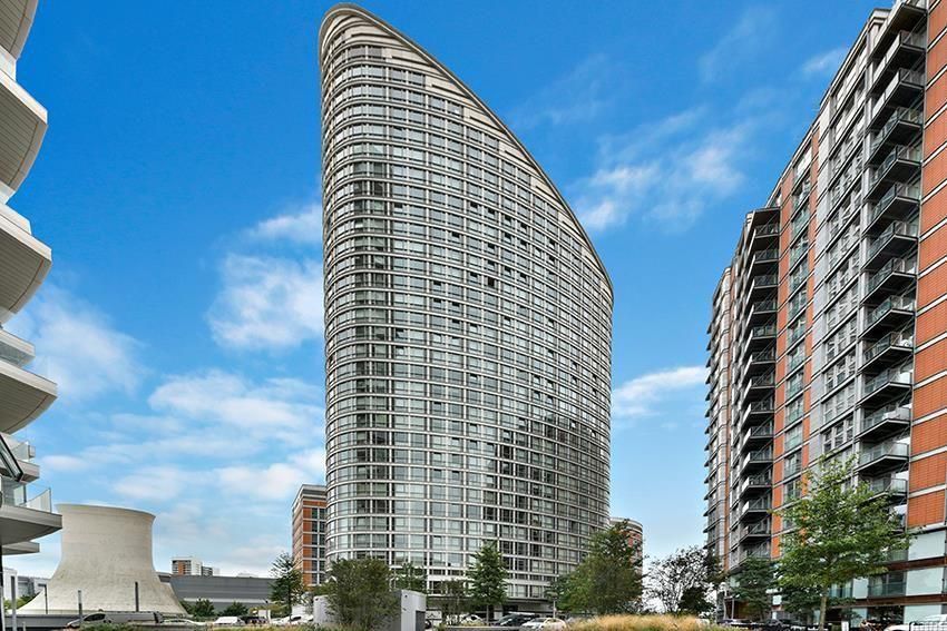 1 bed flat for sale in Ontario Tower, 4 Fairmont Avenue, Blackwall, Canary Wharf, Poplar, London E14, £374,995