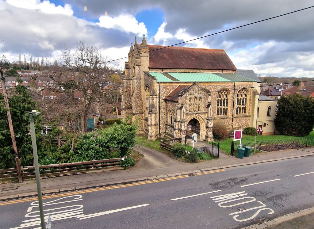 2 bed flat for sale in Potters Road, New Barnet, Barnet EN5, £475,000