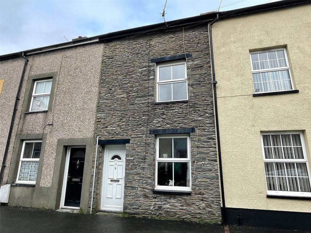 3 bed terraced house for sale in Heol Iorwerth, Machynlleth, Powys SY20, £170,000